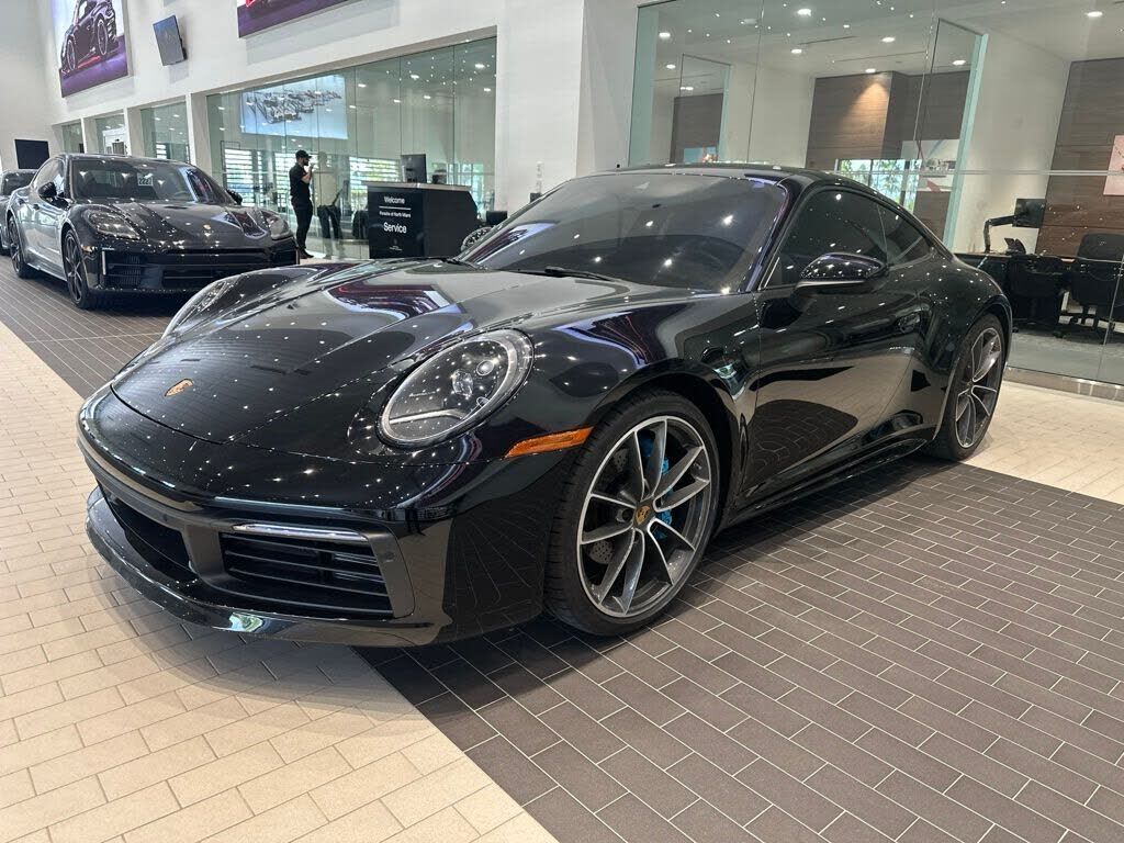 2024 PORSCHE 911