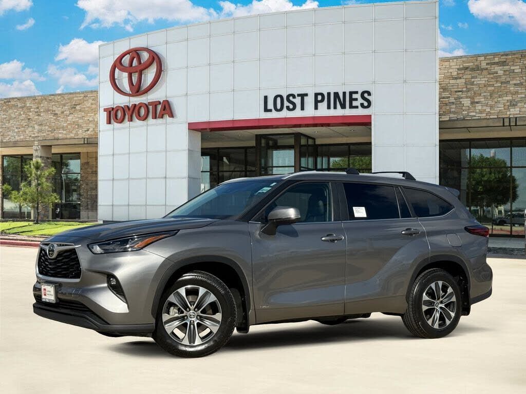 2026 TOYOTA Highlander
