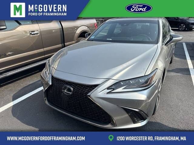 2019 LEXUS ES