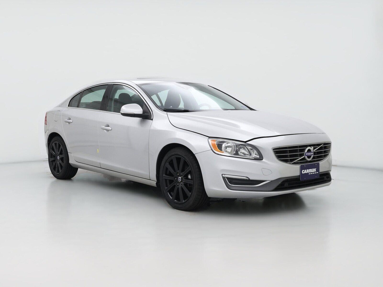 2018 VOLVO S60