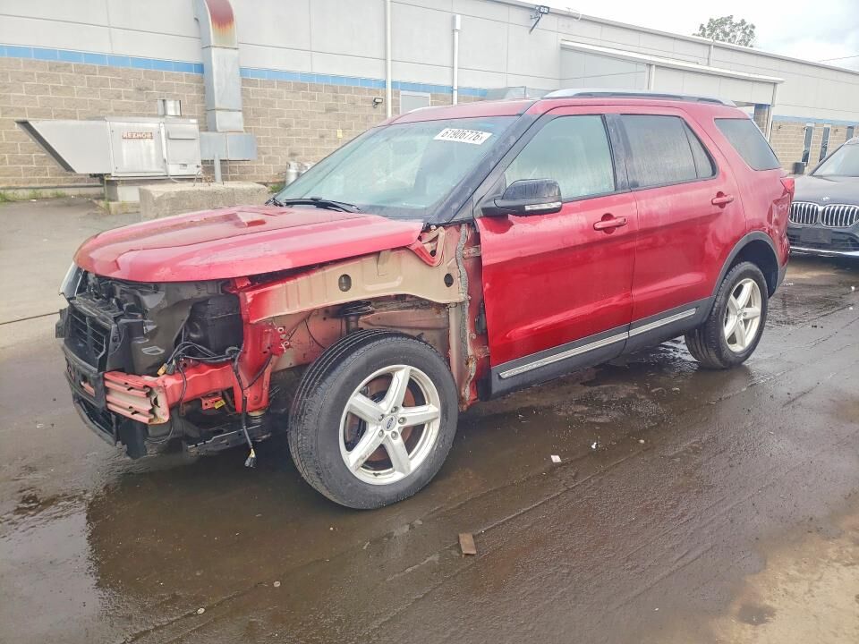 2016 FORD Explorer