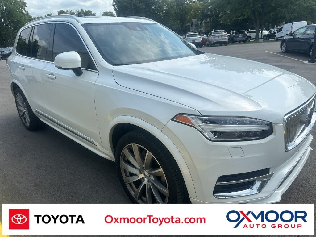 2021 VOLVO XC90