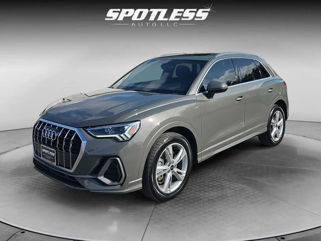 2022 AUDI Q3