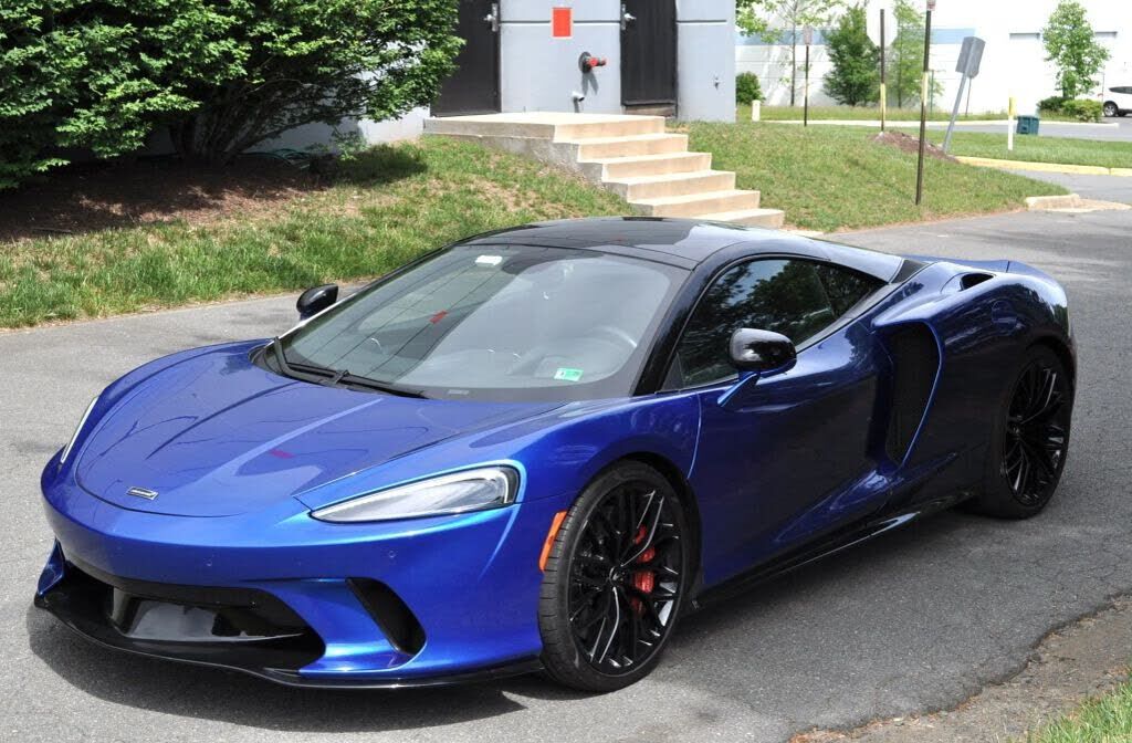 2022 MCLAREN GT