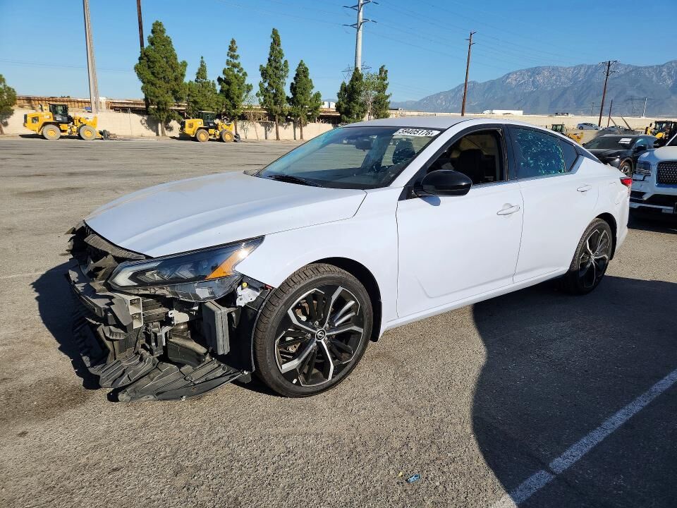 2023 NISSAN Altima