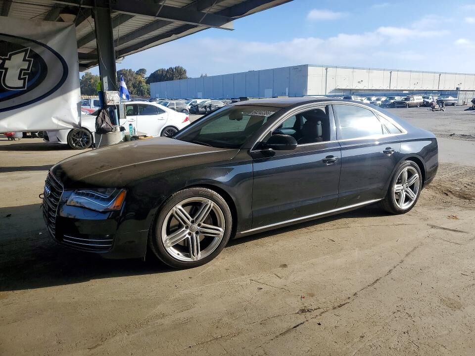 2013 AUDI A8