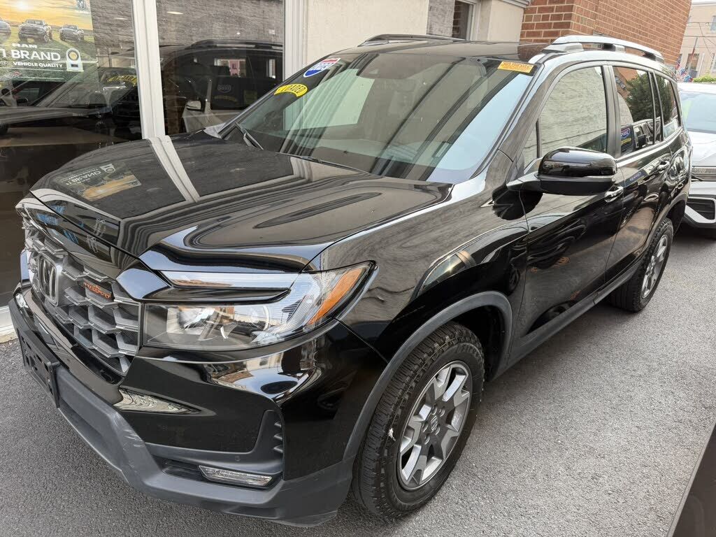 2023 HONDA Passport