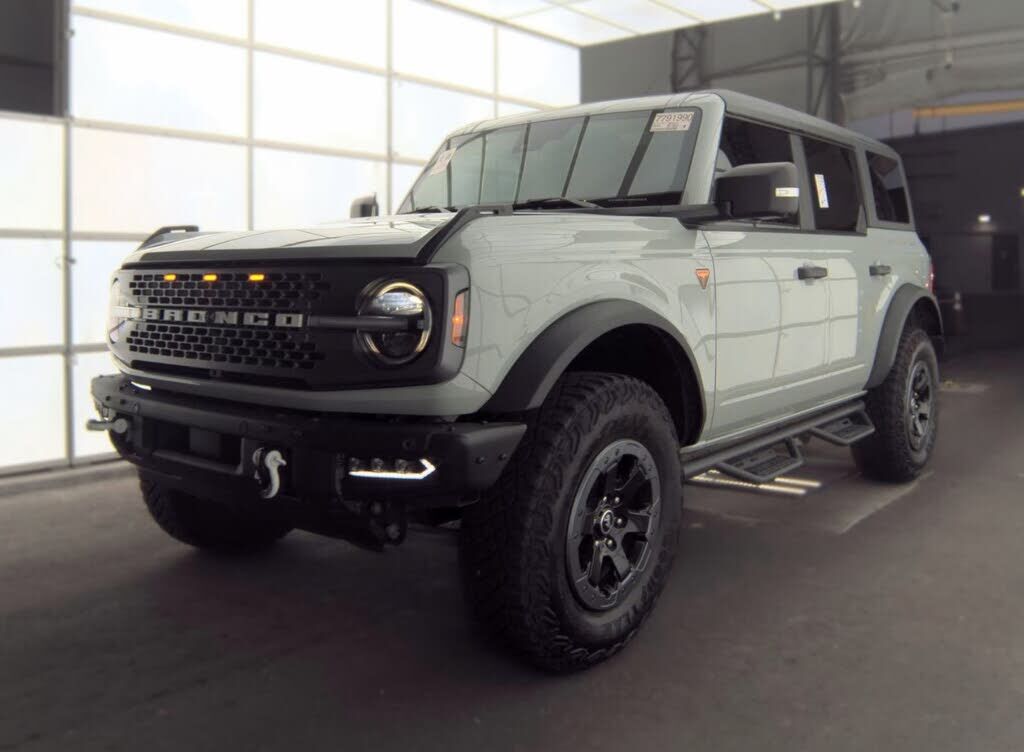 2022 FORD Bronco