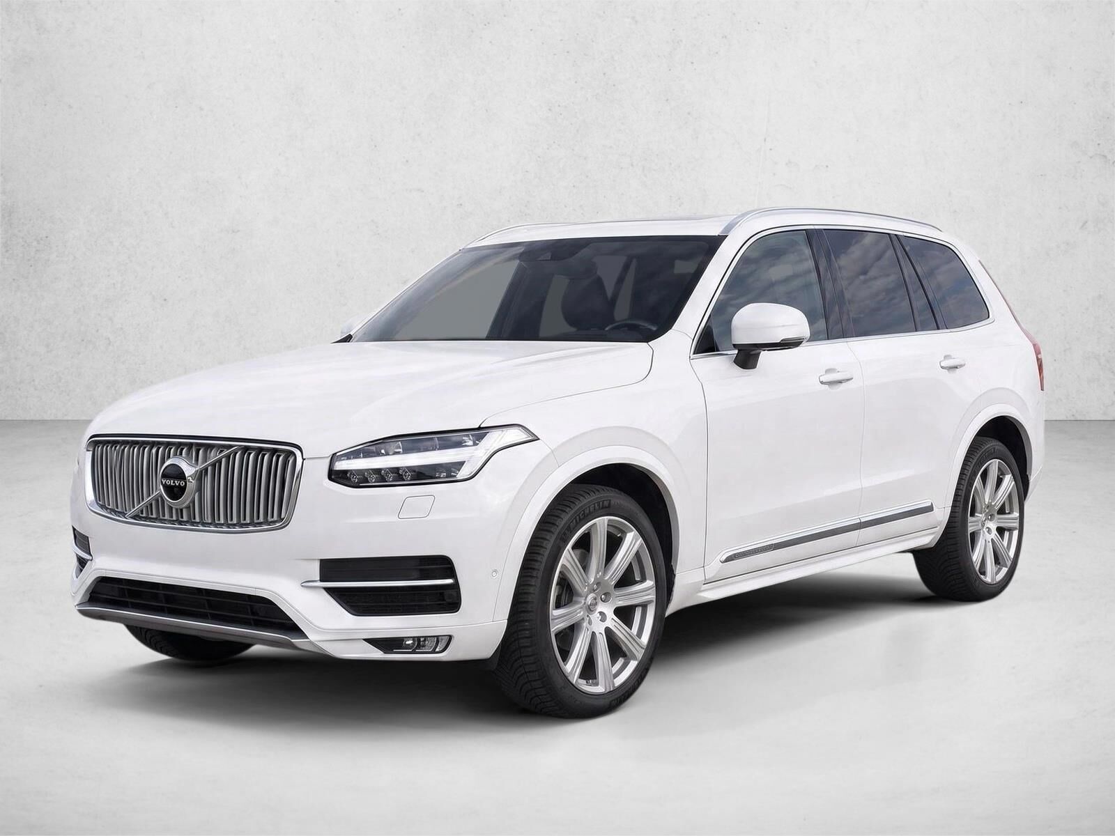 2018 VOLVO XC90