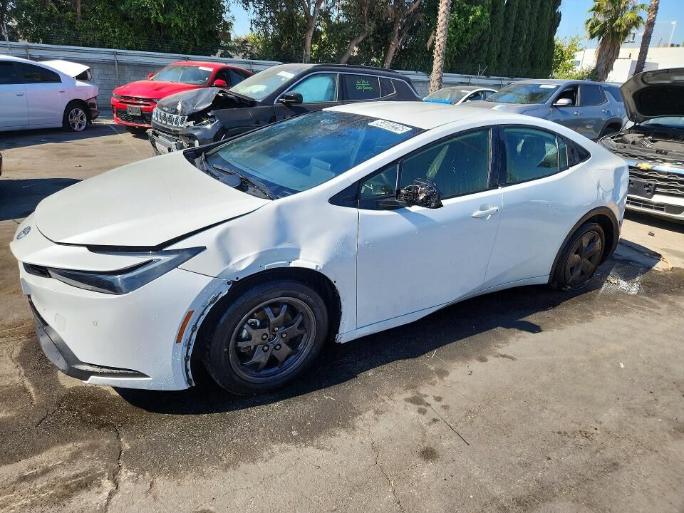 2024 TOYOTA PRIUS