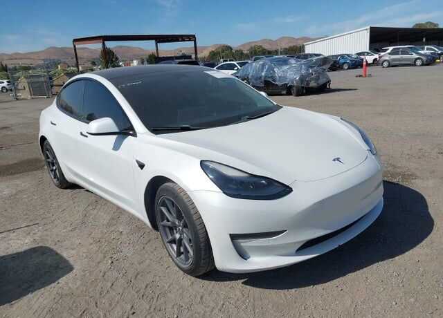 2021 TESLA Model 3