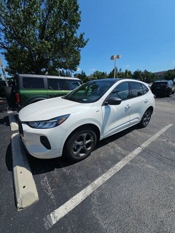 2024 FORD Escape