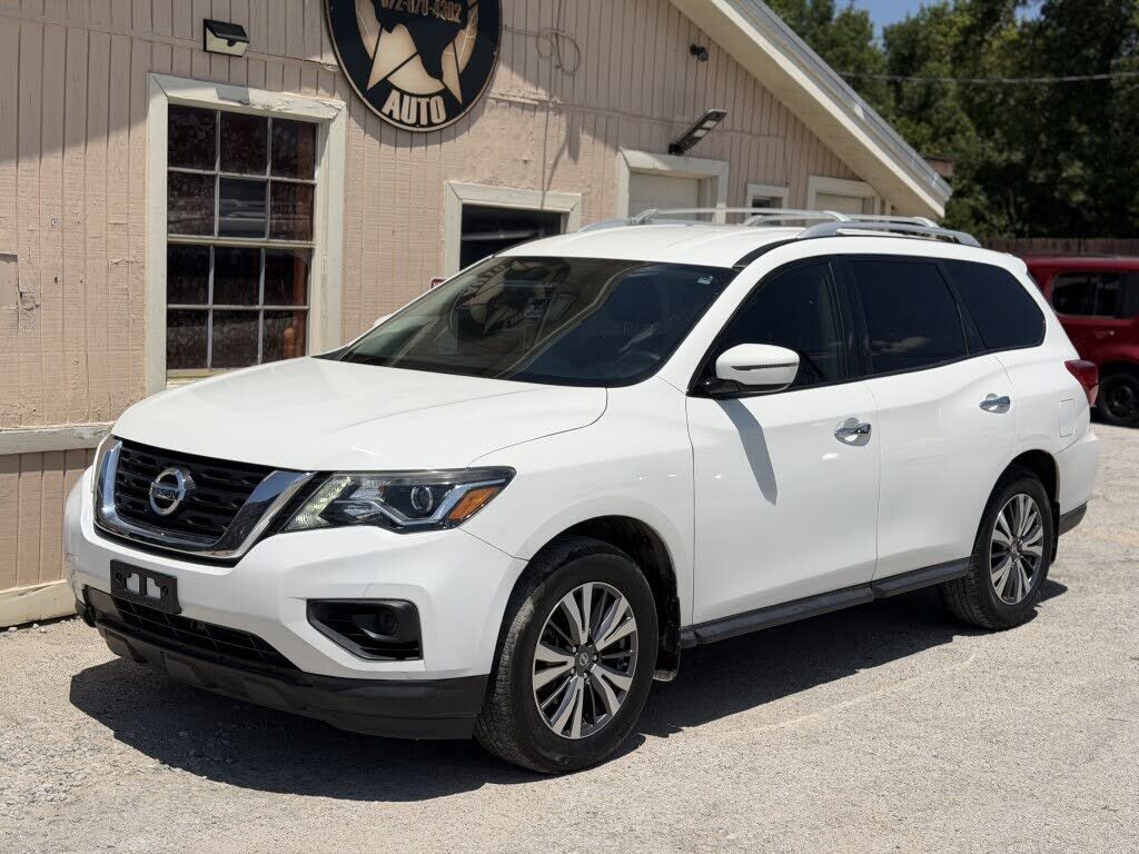 2017 NISSAN Pathfinder