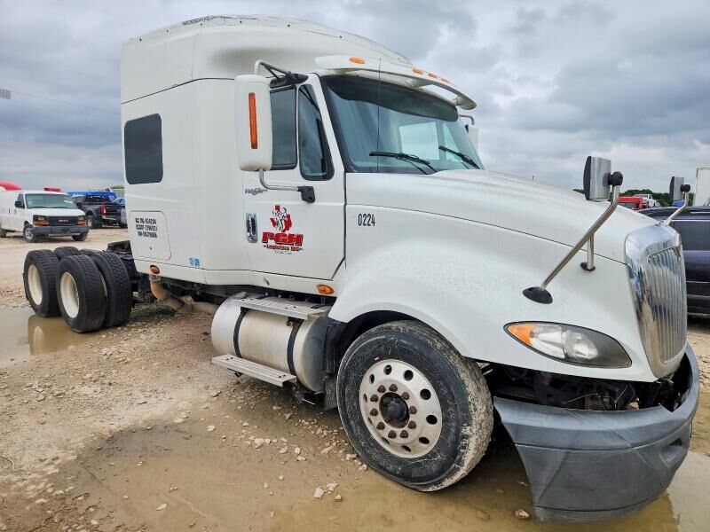 2012 INTERNATIONAL LF687