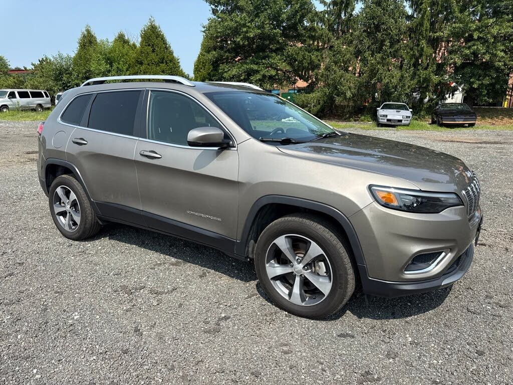 2019 JEEP Cherokee