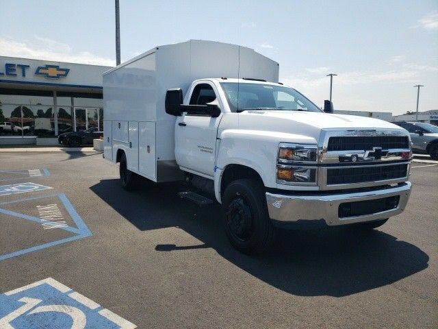 2024 GMC Silverado Medium Duty