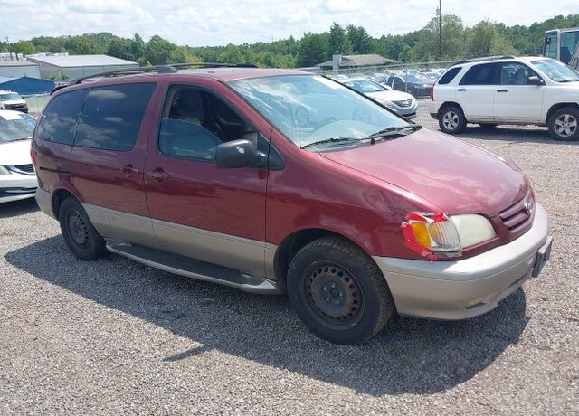 2002 TOYOTA Sienna