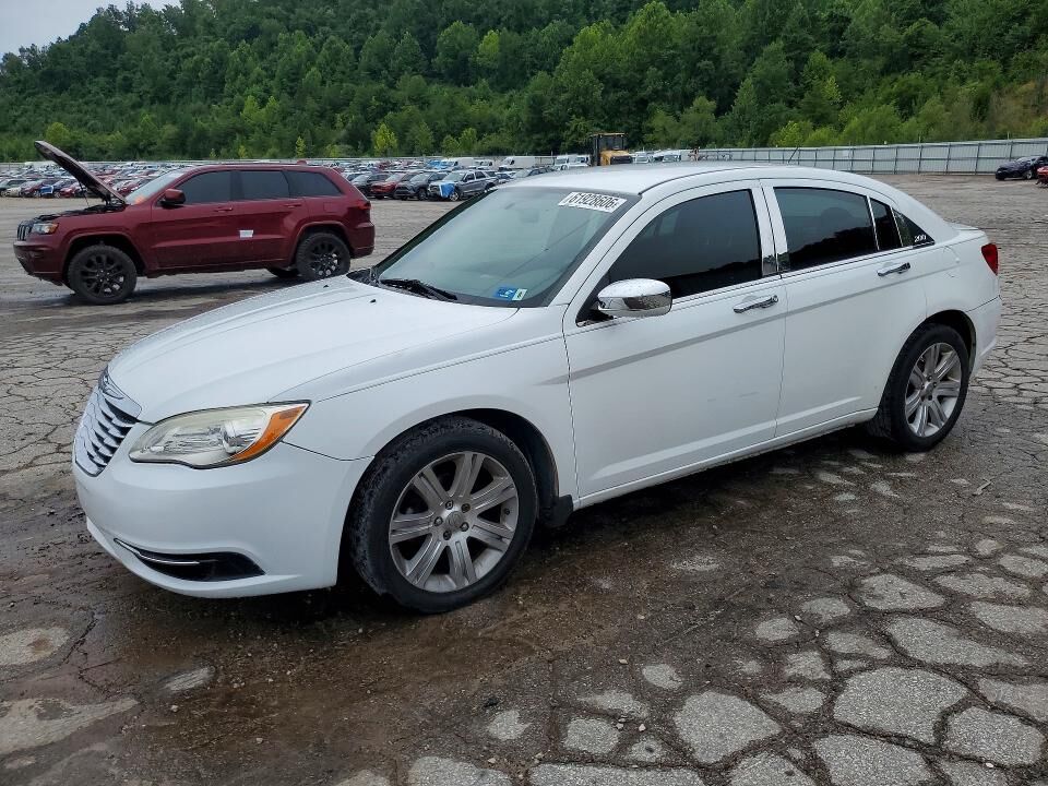 2013 CHRYSLER 200
