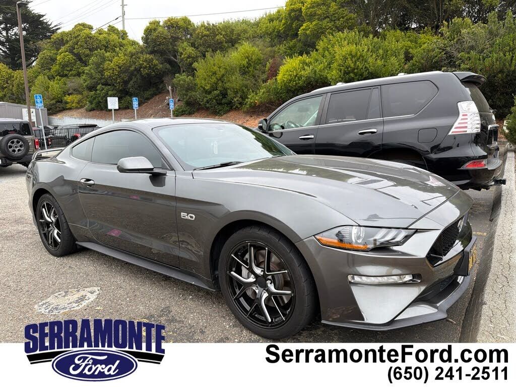2020 FORD Mustang