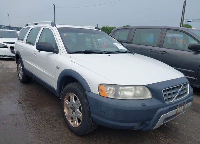 2005 VOLVO XC70