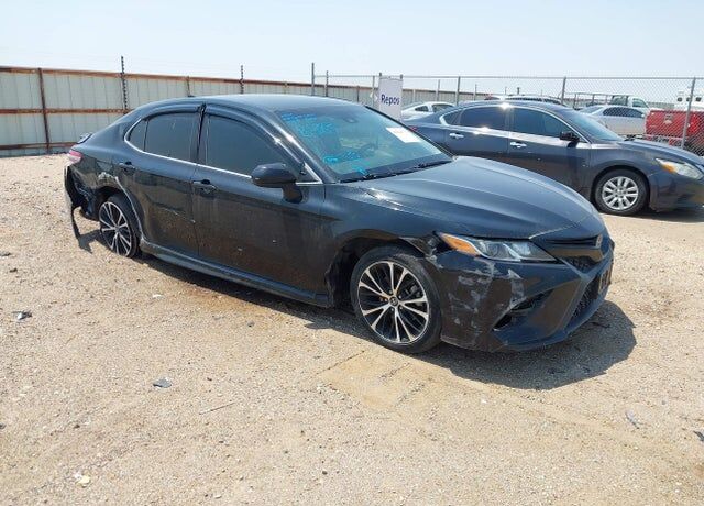 2020 TOYOTA Camry