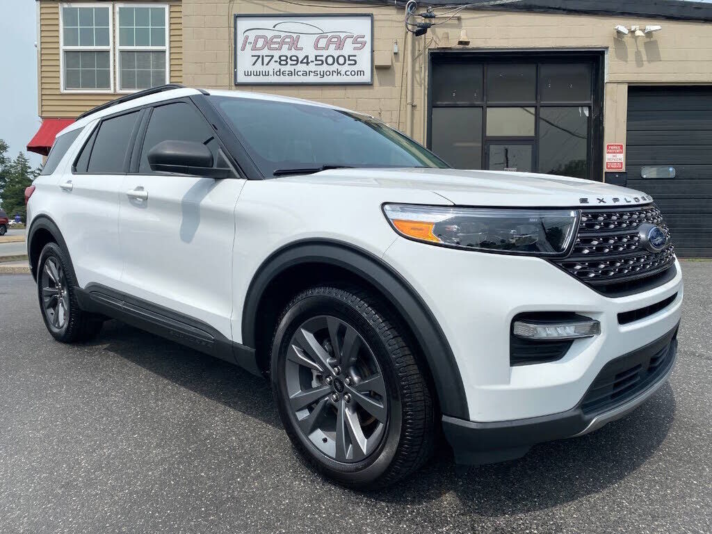 2021 FORD Explorer