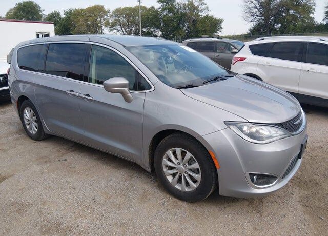 2019 CHRYSLER Pacifica