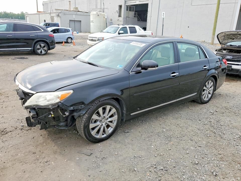 2012 TOYOTA Avalon
