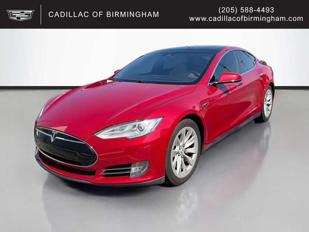 2015 TESLA Model S