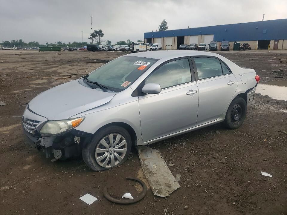 2013 TOYOTA Corolla