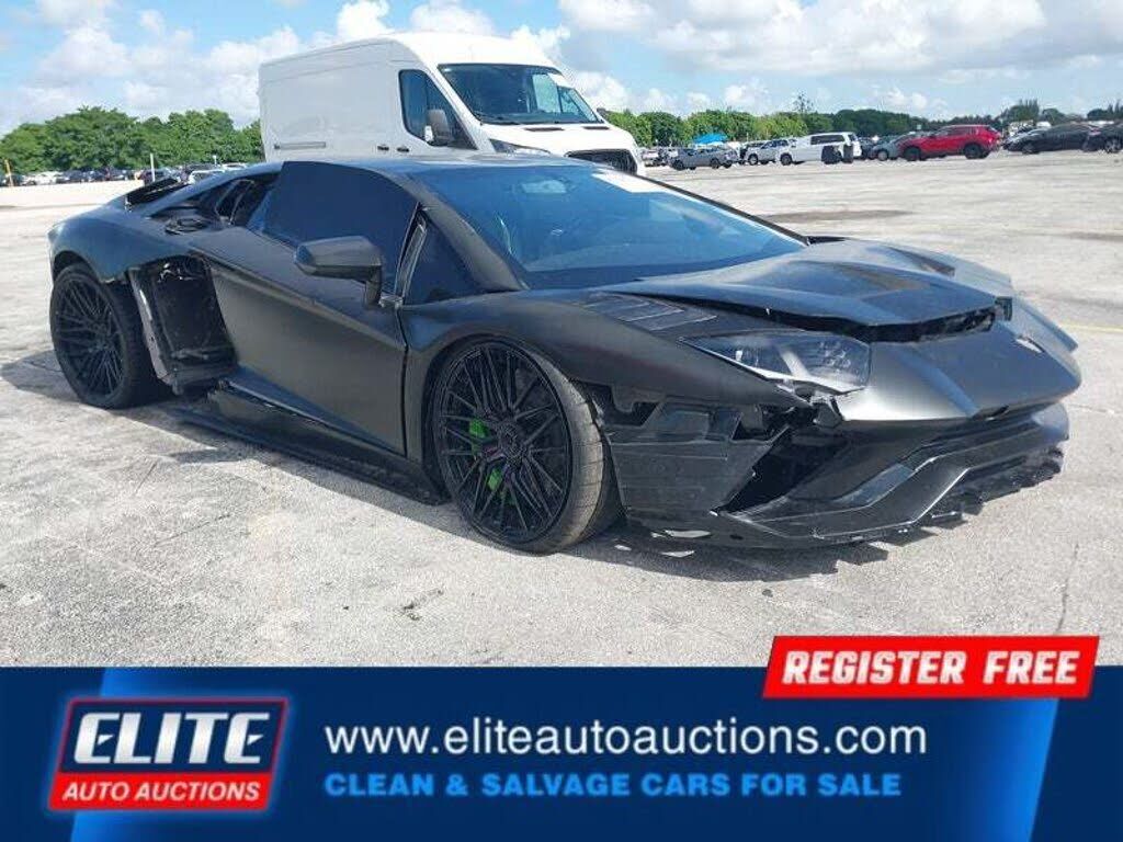 2018 LAMBORGHINI Aventador
