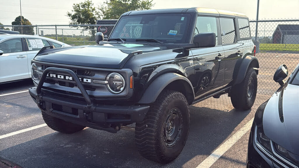 2024 FORD Bronco