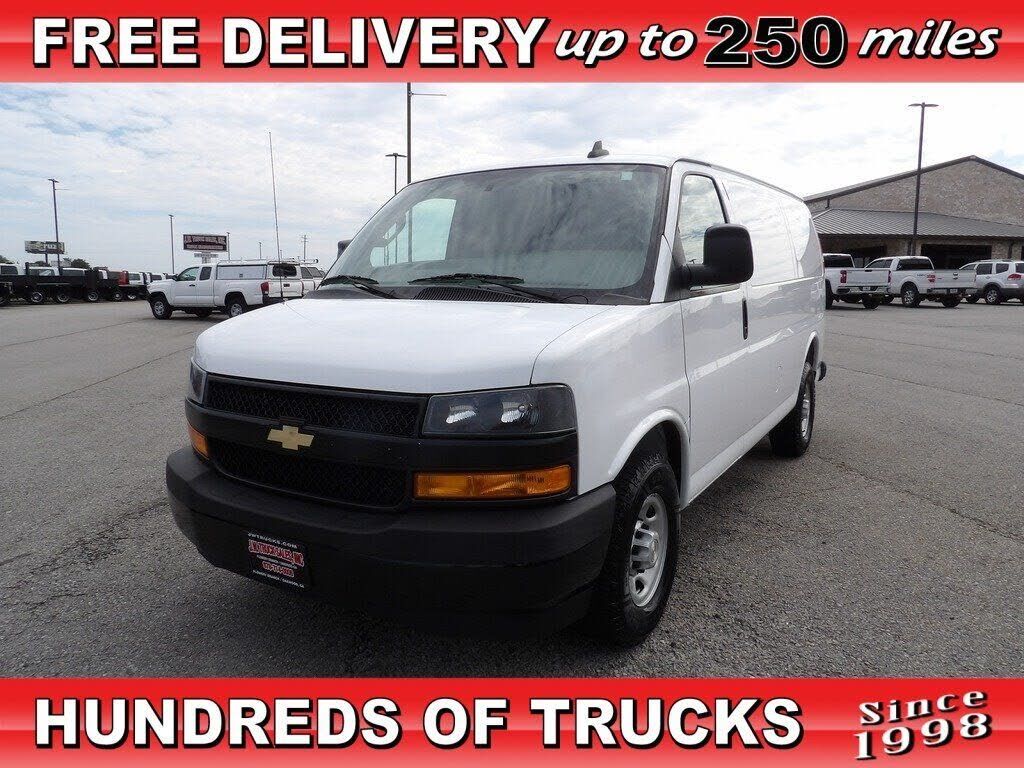 2022 CHEVROLET Express