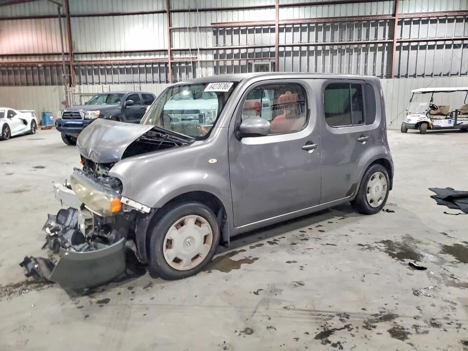 2014 NISSAN Cube
