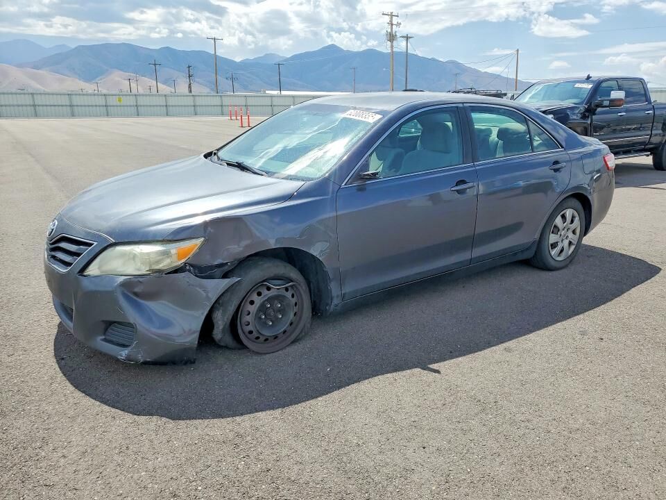 2010 TOYOTA Camry