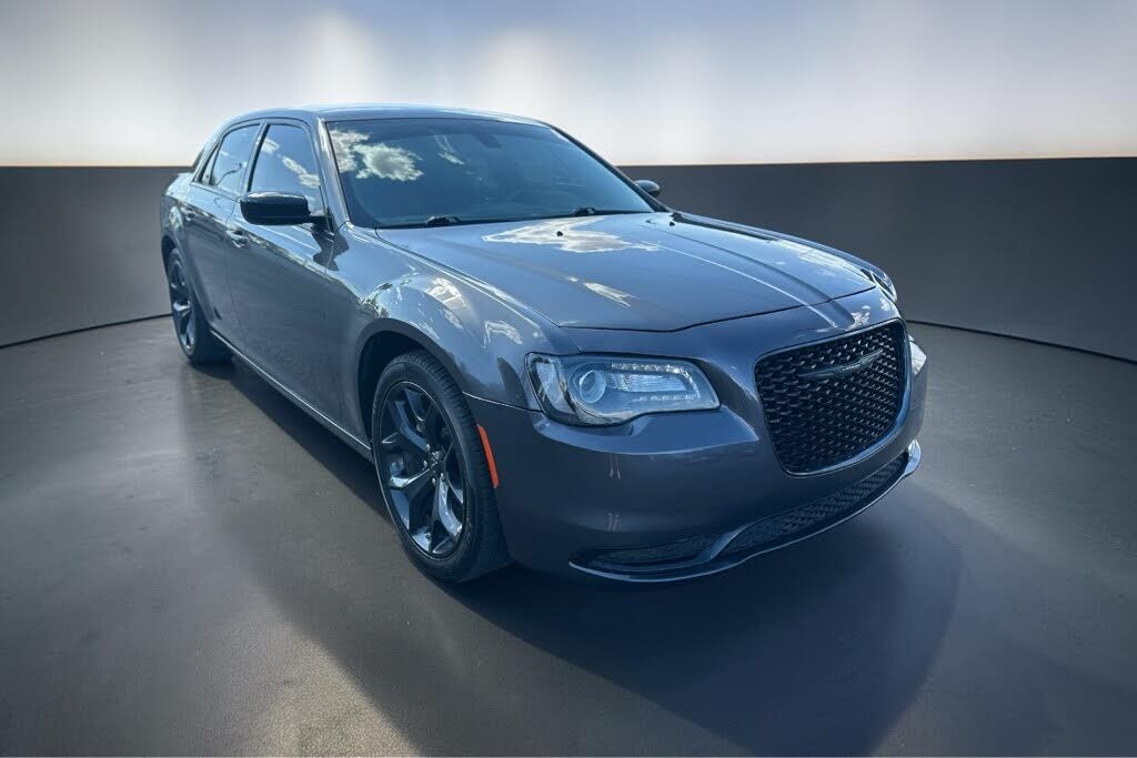 2022 CHRYSLER 300