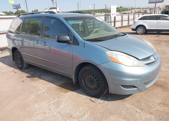 2009 TOYOTA Sienna