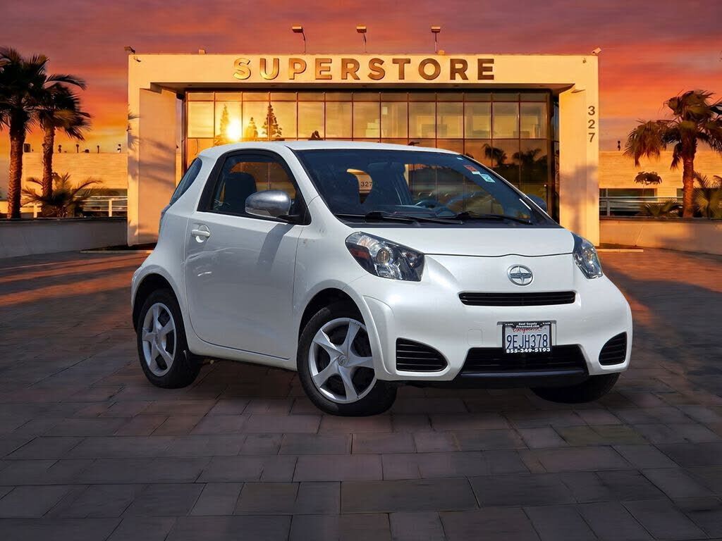 2012 TOYOTA Scion