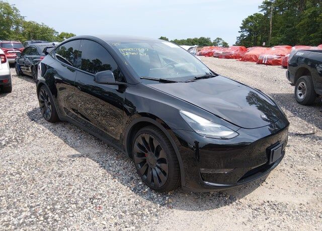 2022 TESLA Model Y