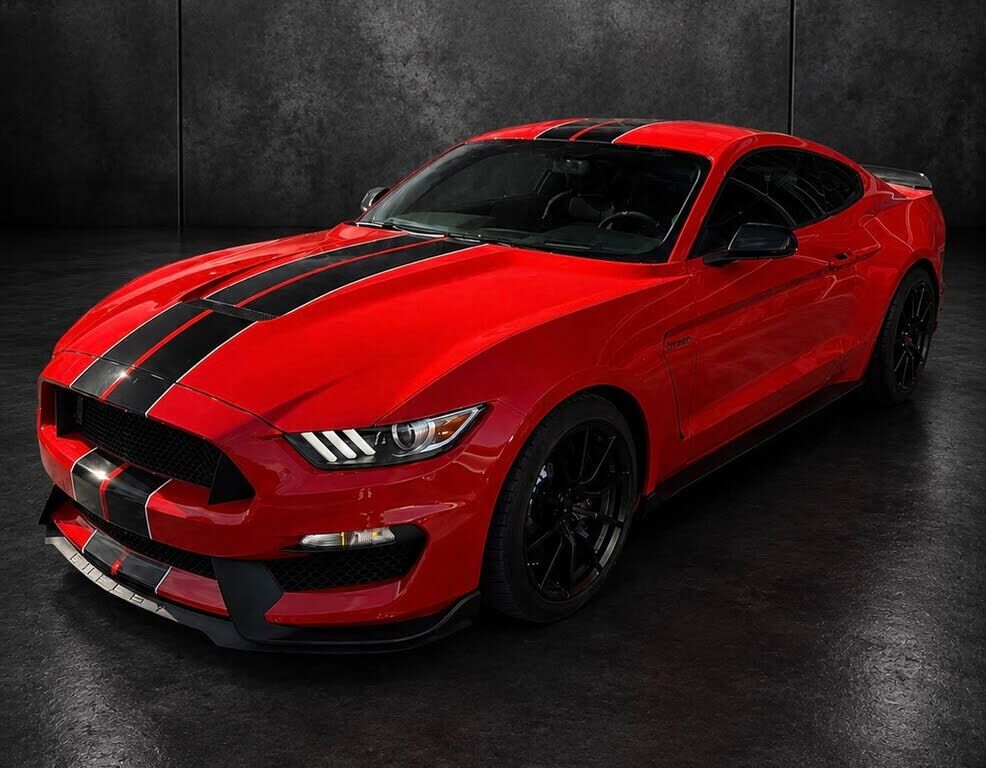 2017 FORD Mustang