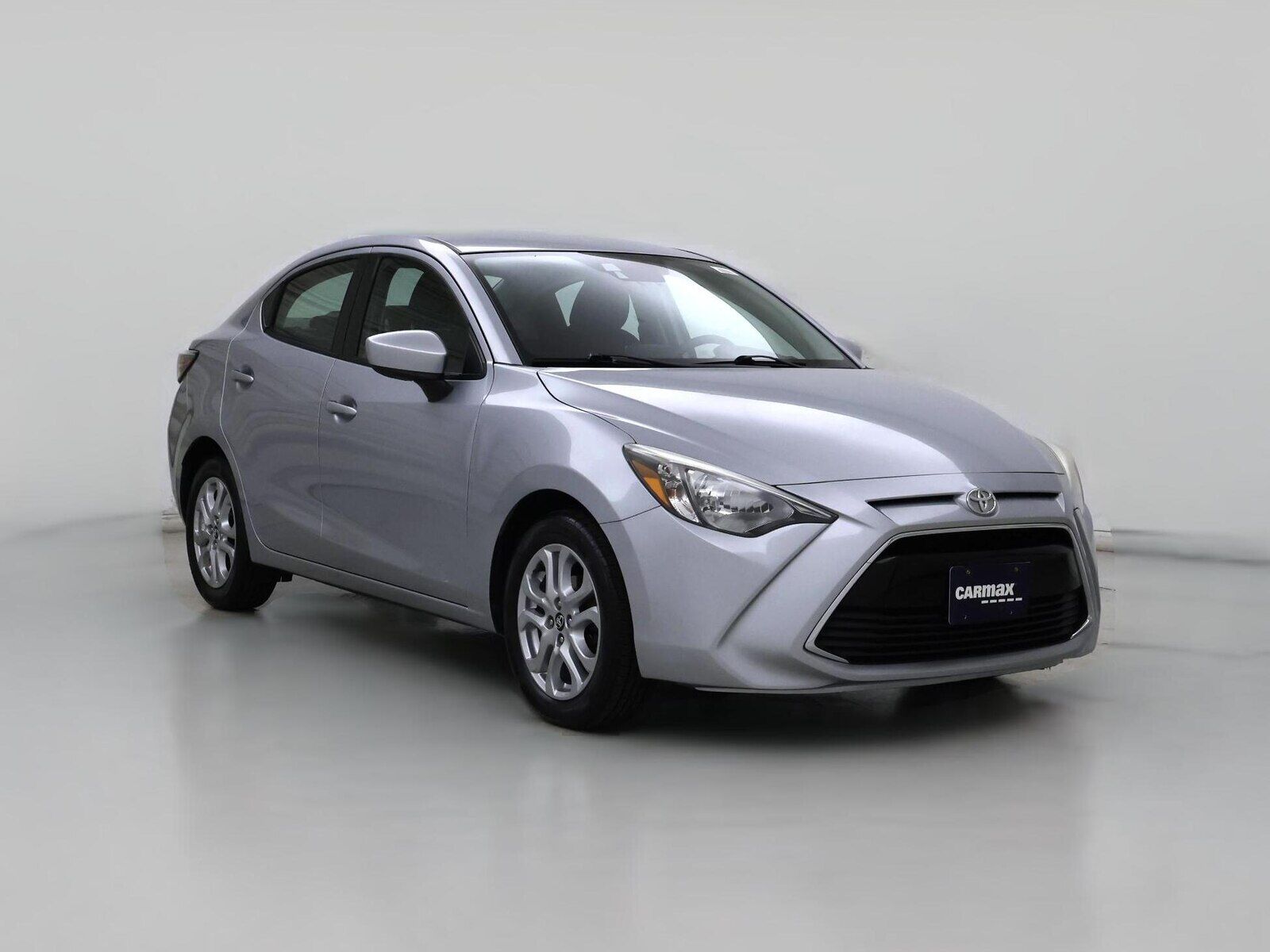 2017 TOYOTA Yaris