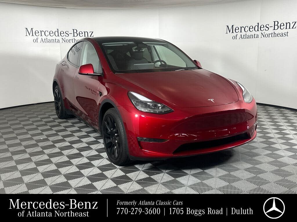 2024 TESLA Model Y