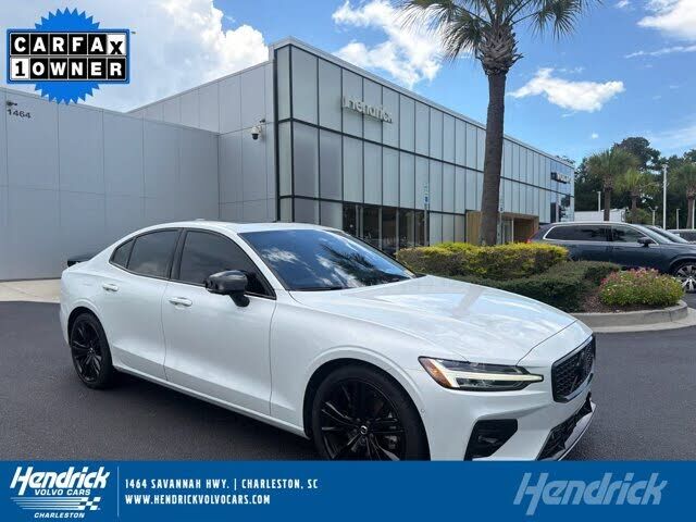 2023 VOLVO S60