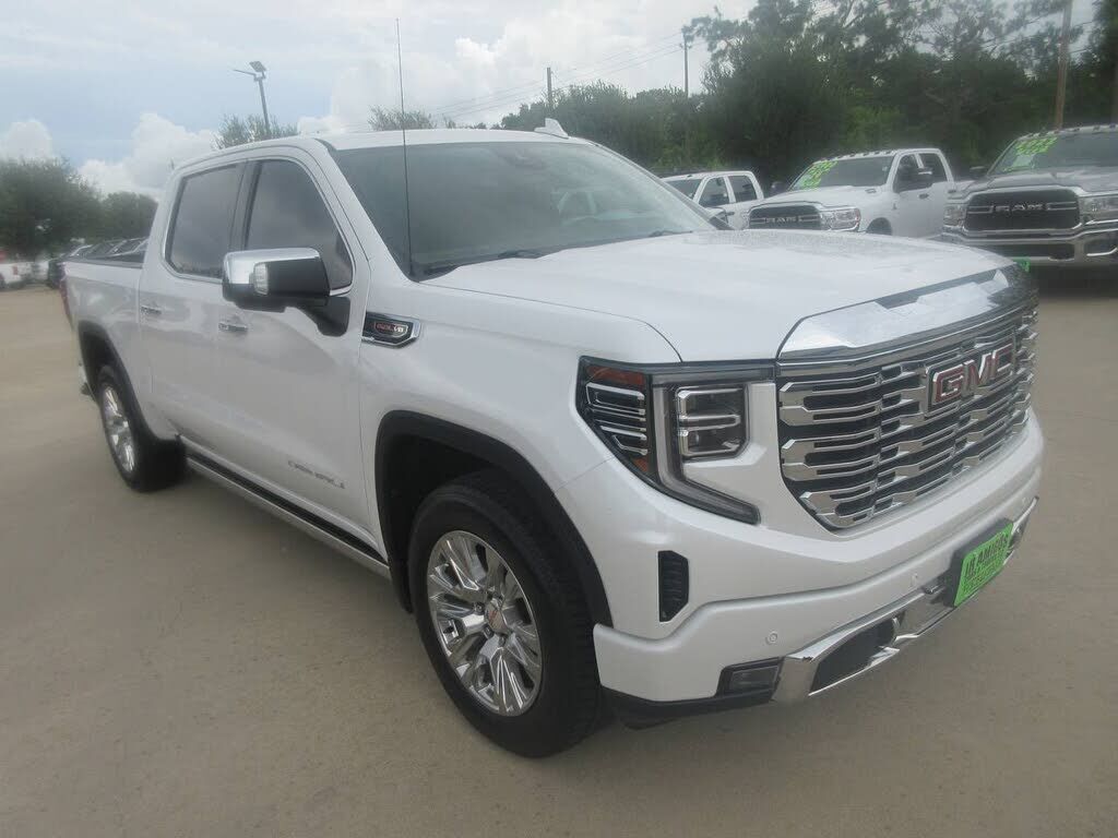 2022 GMC Sierra