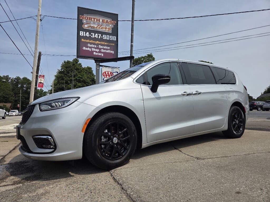 2024 CHRYSLER Pacifica