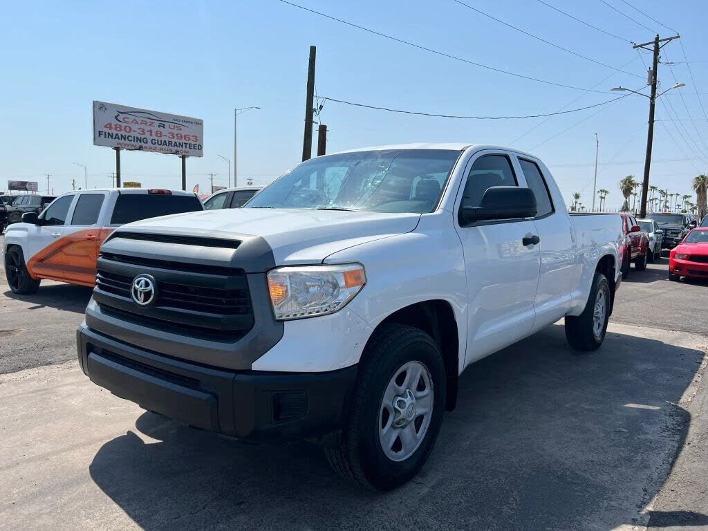 2017 TOYOTA Tundra