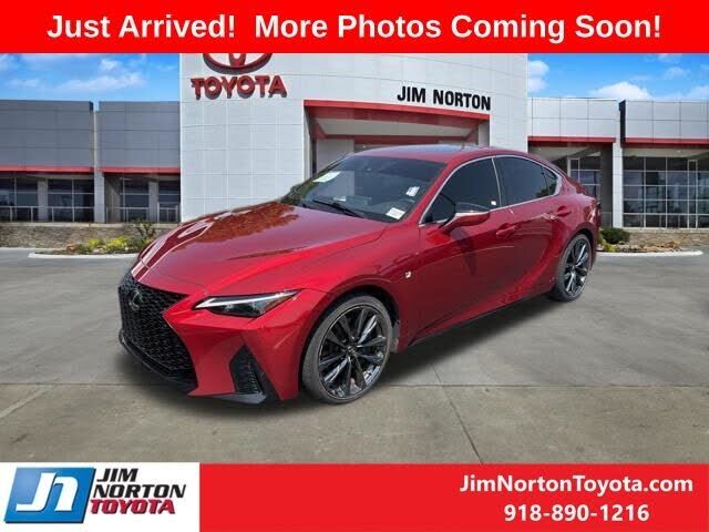 2022 LEXUS IS