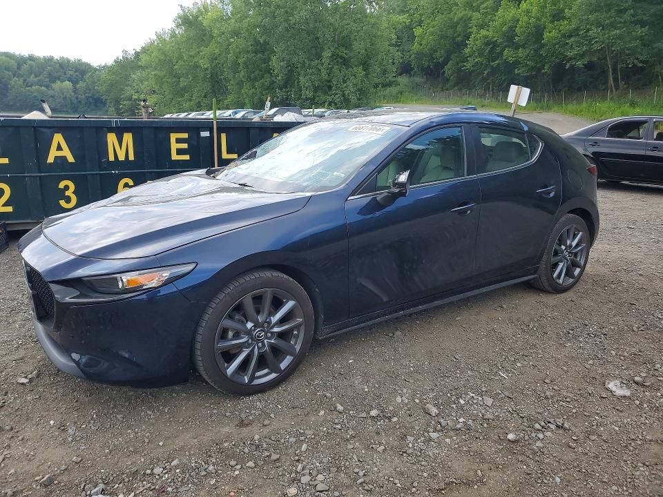 2022 MAZDA Mazda3