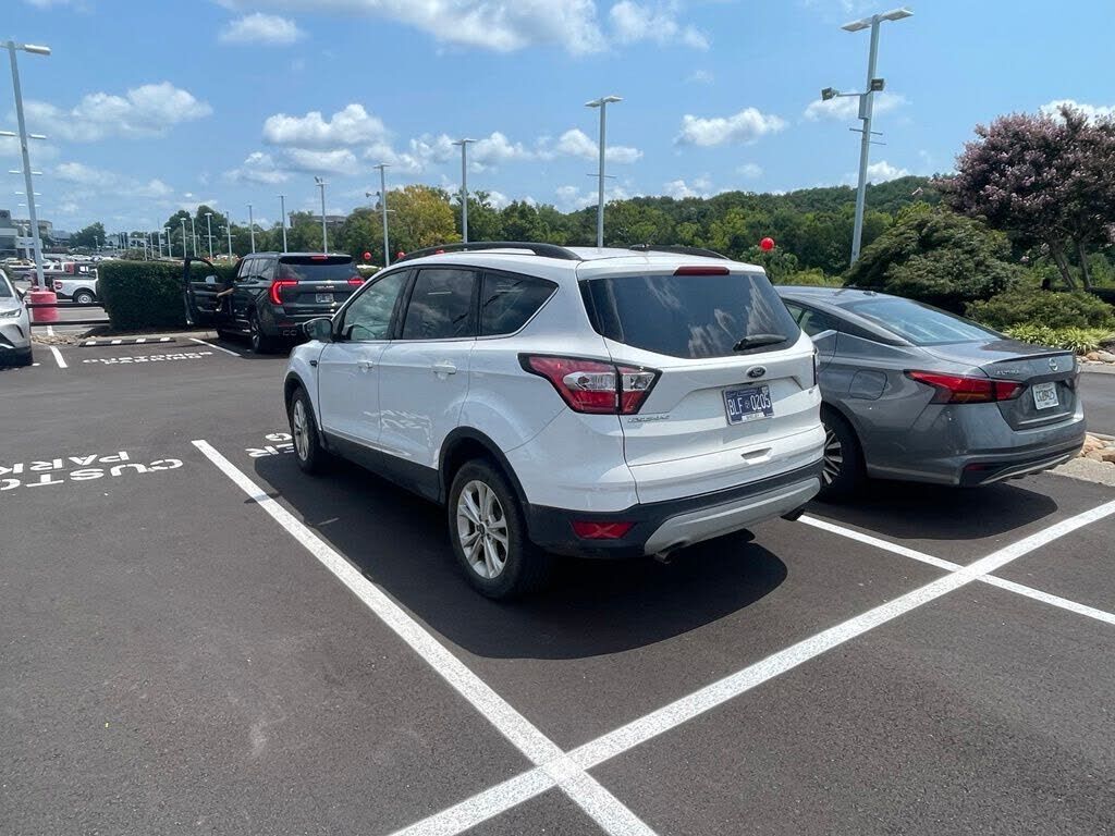2018 FORD Escape