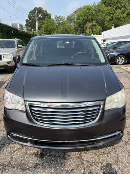 2016 CHRYSLER Town and Country